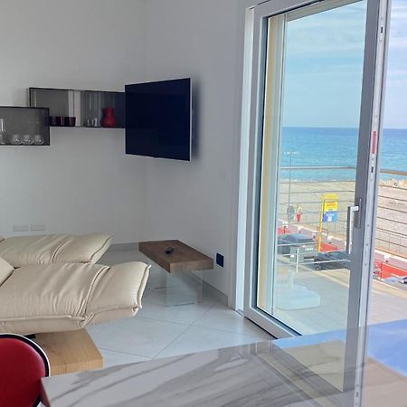 Ferienwohnung Mare Blu Ventimiglia Exterior foto